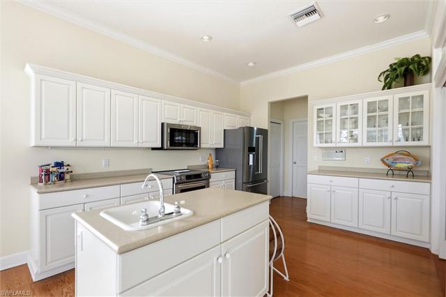 5422 Osprey CT, Sanibel, FL 33957