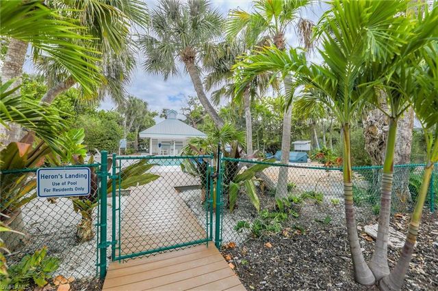 5422 Osprey CT, Sanibel, FL 33957