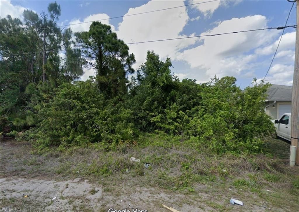 715 Little Rock ST E, LEHIGH ACRES, FL 33974 — exterior
