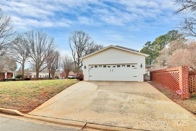 2468 Shaw Avenue, Gastonia, NC 28054