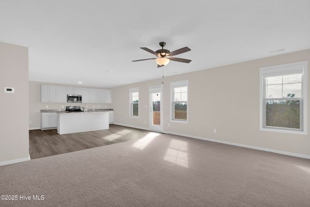 2137 Purebred Circle, Hope Mills, NC 28348