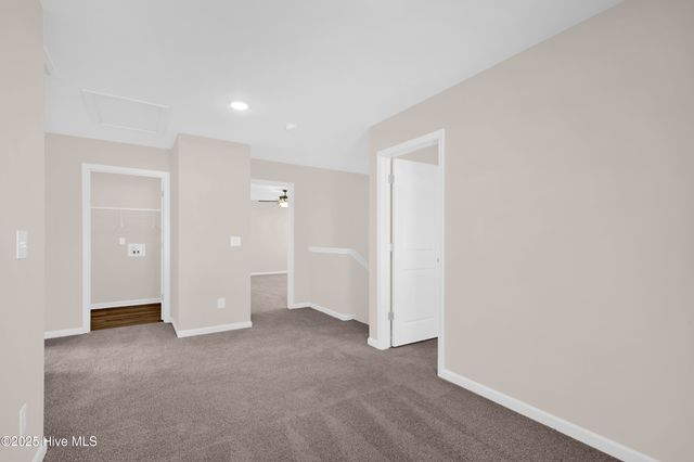 2137 Purebred Circle, Hope Mills, NC 28348