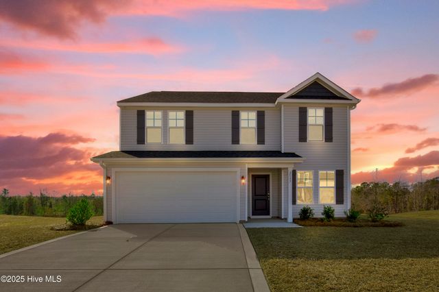 2137 Purebred Circle, Hope Mills, NC 28348