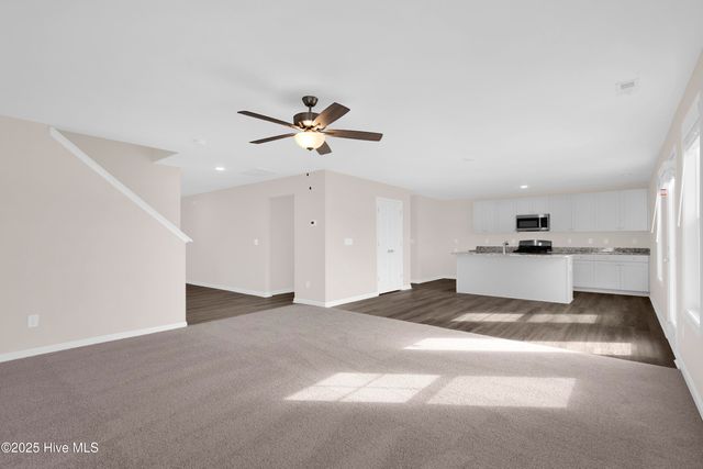 2137 Purebred Circle, Hope Mills, NC 28348