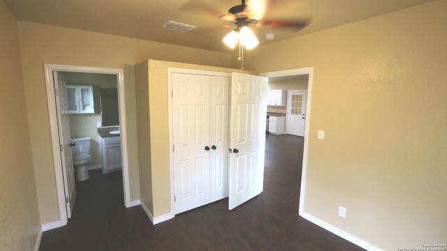 2257 CR 475, Nixon, TX 78140