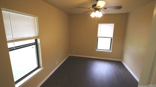 2257 CR 475, Nixon, TX 78140