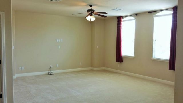 8512 Alophia DR, Austin, TX 78739