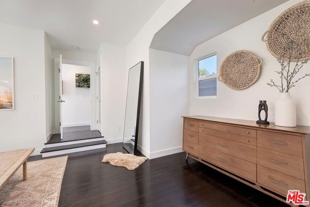 3844 Girard Avenue, Culver City, CA 90232
