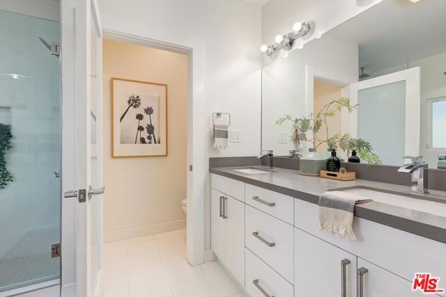 3844 Girard Avenue, Culver City, CA 90232