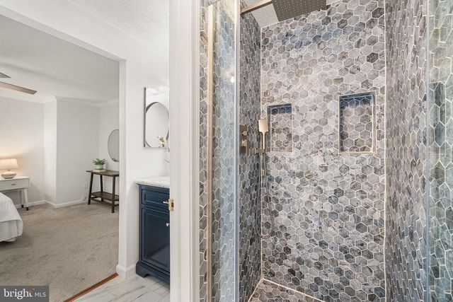 6073 CHICORY PL, Alexandria, VA 22310