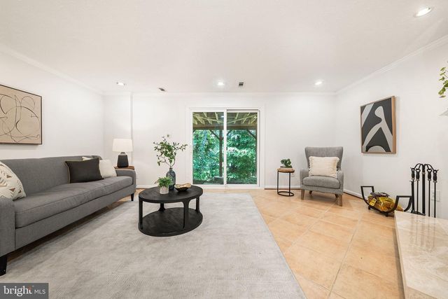 6073 CHICORY PL, Alexandria, VA 22310
