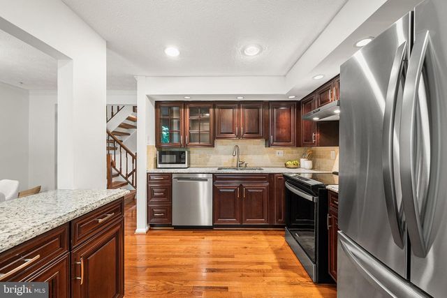 6073 CHICORY PL, Alexandria, VA 22310