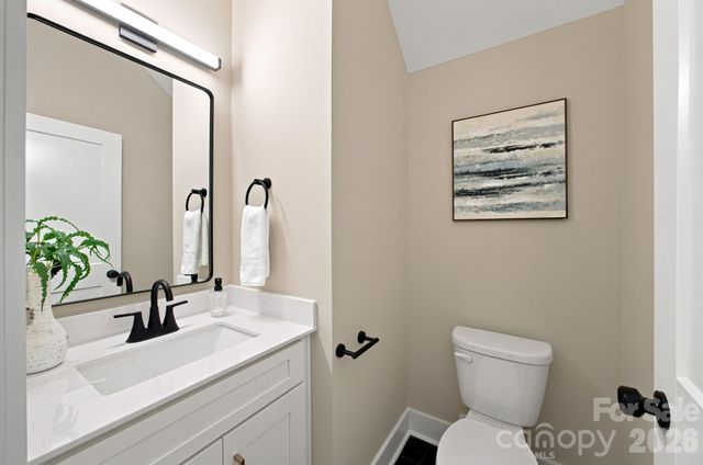 314 North Street, Dallas, NC 28034