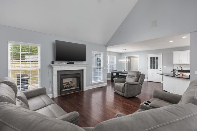 405 Classic Drive, Soddy Daisy, TN 37379