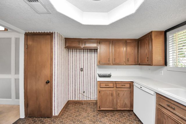 7510 Renmark Lane, Houston, TX 77070