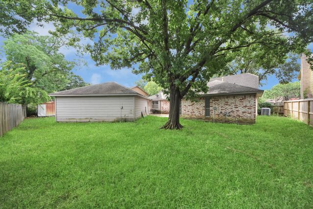 7510 Renmark Lane, Houston, TX 77070