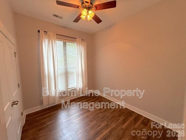904 Warren Burgess Lane, Charlotte, NC 28205