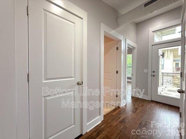 904 Warren Burgess Lane, Charlotte, NC 28205