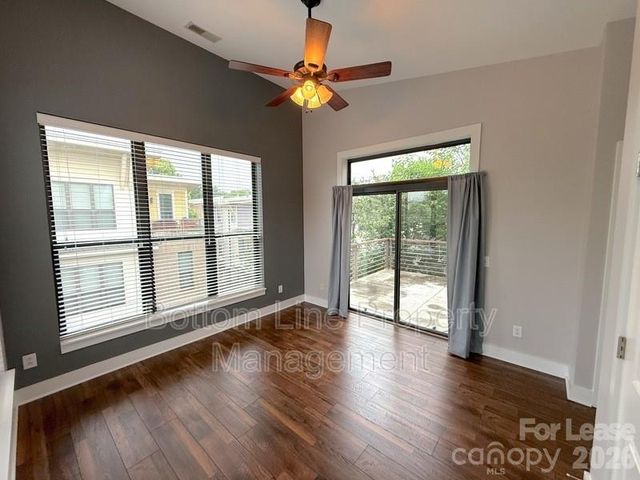 904 Warren Burgess Lane, Charlotte, NC 28205