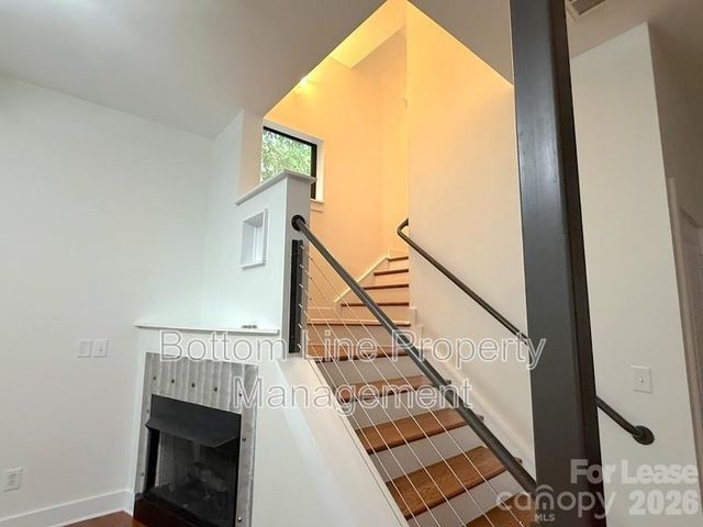 904 Warren Burgess Lane, Charlotte, NC 28205