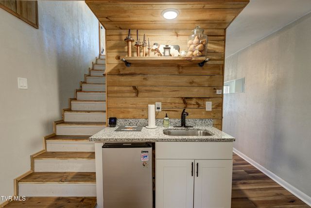 179 Muskrat Ramble Road, Mountain City, TN 37683