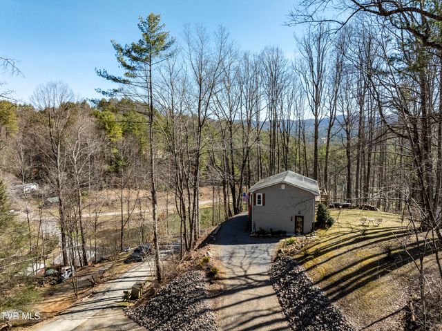 179 Muskrat Ramble Road, Mountain City, TN 37683