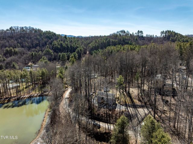 179 Muskrat Ramble Road, Mountain City, TN 37683
