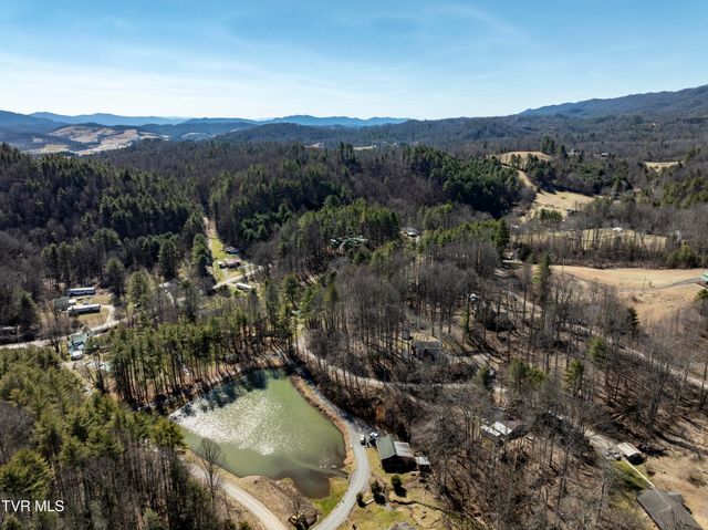 179 Muskrat Ramble Road, Mountain City, TN 37683