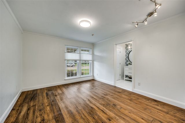 7148 Roundrock Road, Dallas, TX 75248