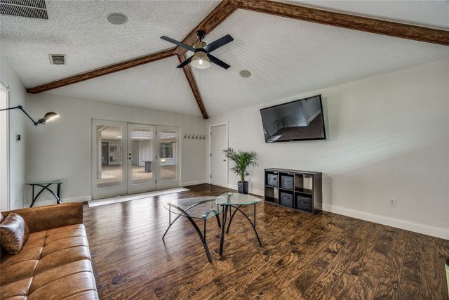 7148 Roundrock Road, Dallas, TX 75248