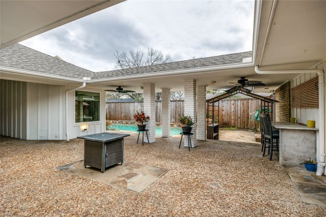 7148 Roundrock Road, Dallas, TX 75248