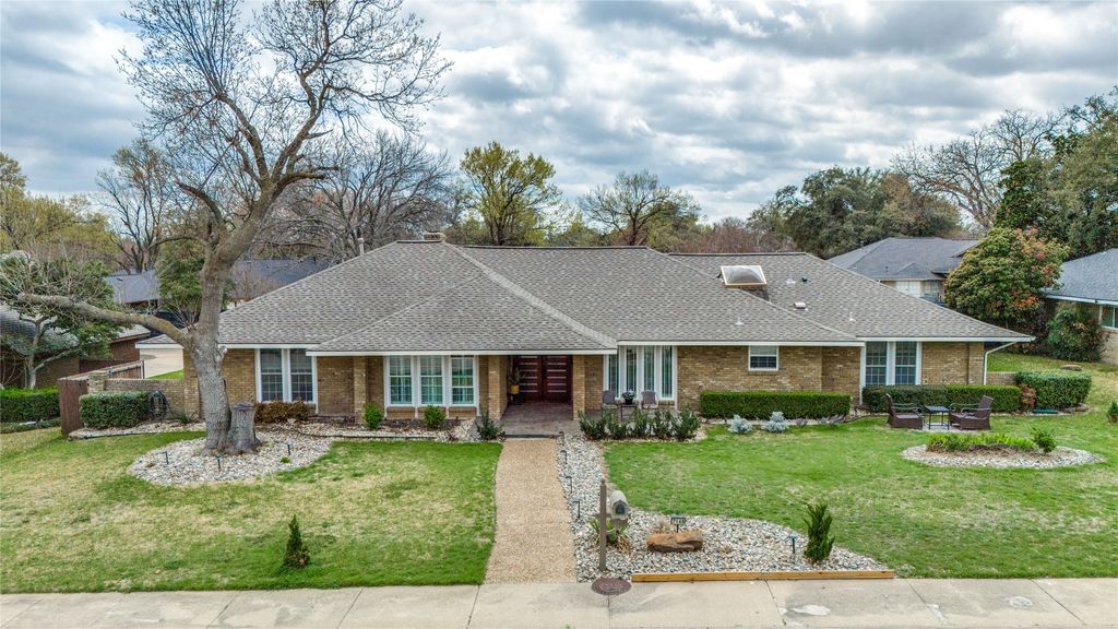 7148 Roundrock Road, Dallas, TX 75248