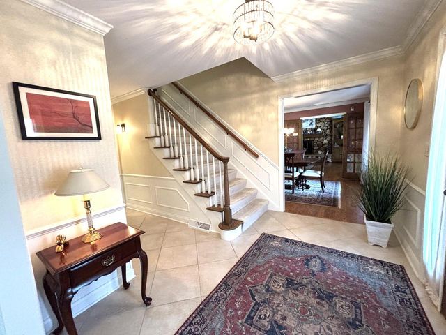 1790 Kelly LANE, Brookfield, WI 53045