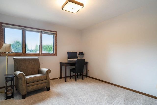 1790 Kelly LANE, Brookfield, WI 53045