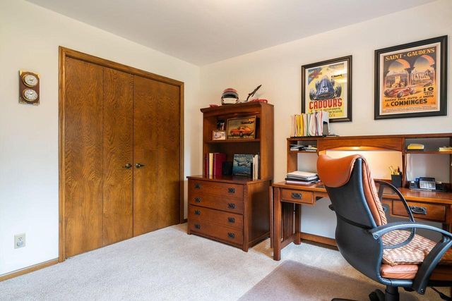 1790 Kelly LANE, Brookfield, WI 53045