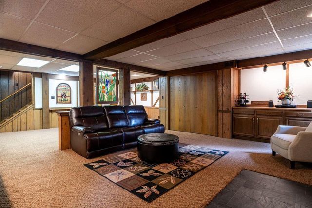 1790 Kelly LANE, Brookfield, WI 53045