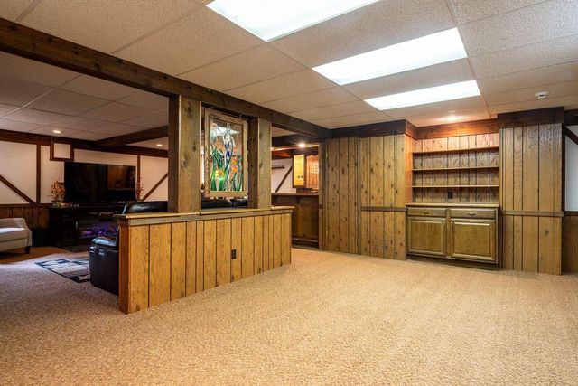 1790 Kelly LANE, Brookfield, WI 53045