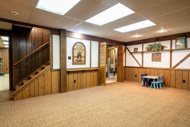 1790 Kelly LANE, Brookfield, WI 53045