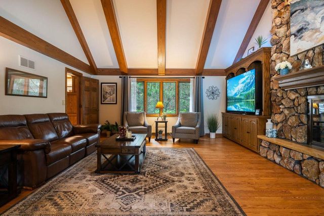 1790 Kelly LANE, Brookfield, WI 53045