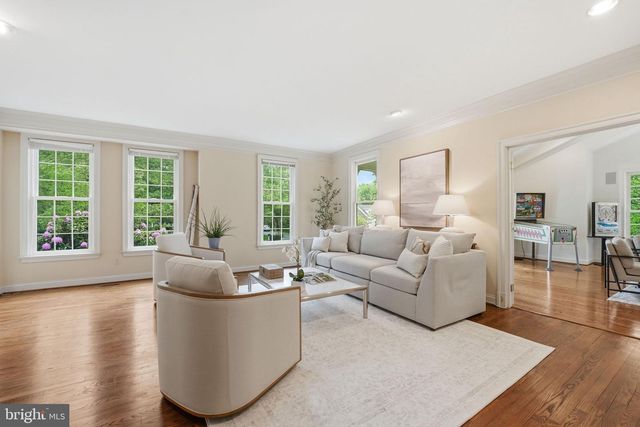 2207 ARYNESS DR, Vienna, VA 22181
