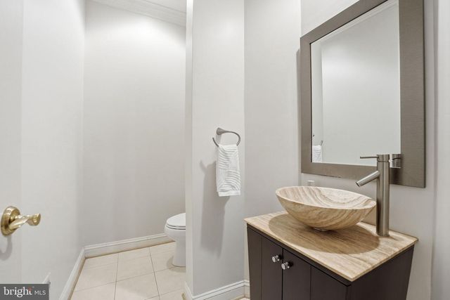 2207 ARYNESS DR, Vienna, VA 22181