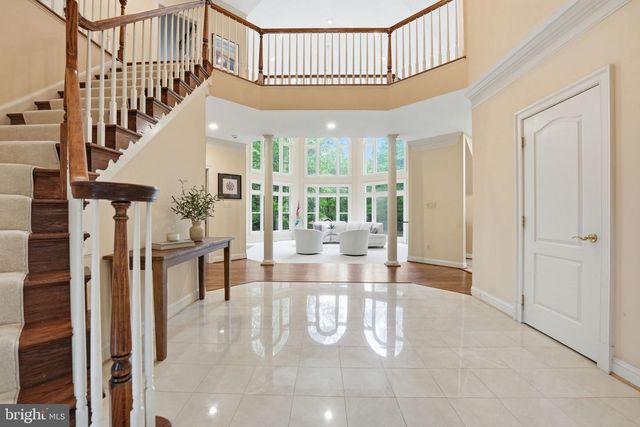 2207 ARYNESS DR, Vienna, VA 22181