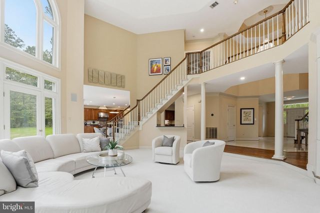 2207 ARYNESS DR, Vienna, VA 22181