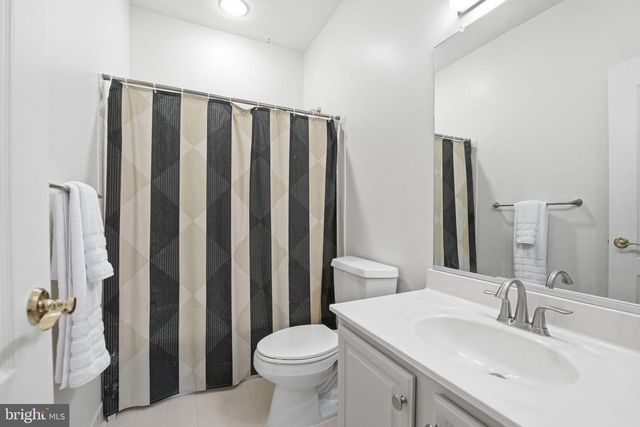 2207 ARYNESS DR, Vienna, VA 22181