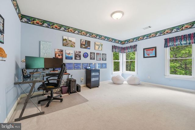 2207 ARYNESS DR, Vienna, VA 22181