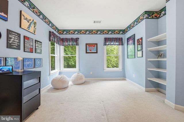 2207 ARYNESS DR, Vienna, VA 22181