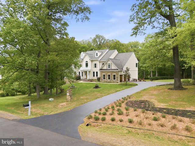 2207 ARYNESS DR, Vienna, VA 22181