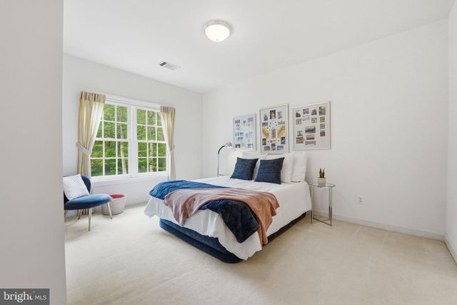 2207 ARYNESS DR, Vienna, VA 22181