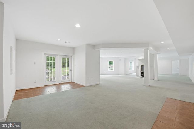 2207 ARYNESS DR, Vienna, VA 22181