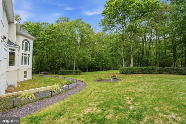 2207 ARYNESS DR, Vienna, VA 22181